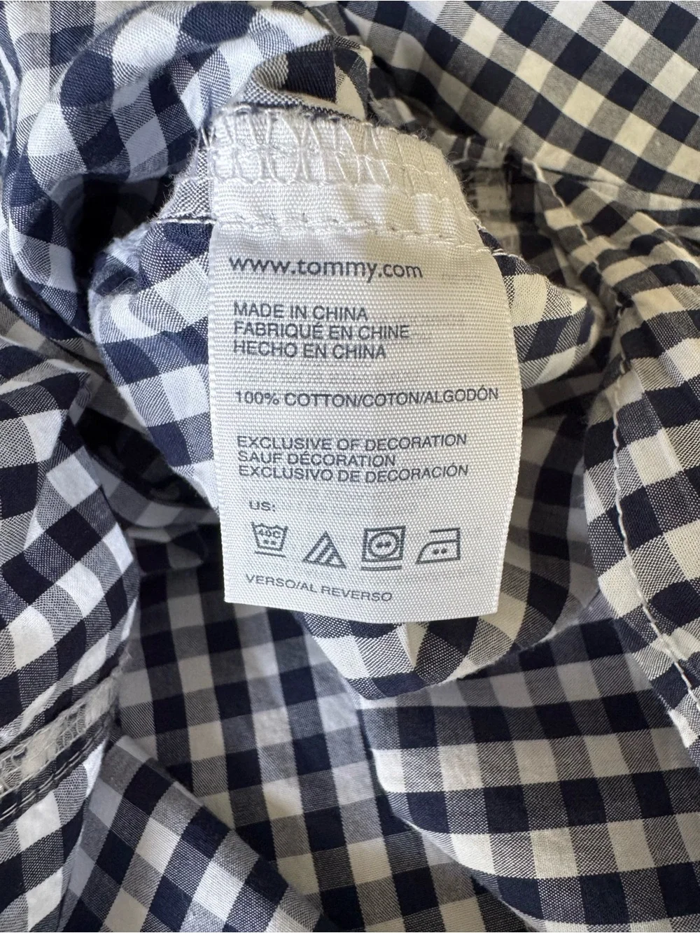 Tommy Hilfiger boys Small 8/10 long sleeve button down dress shirt navy plaid